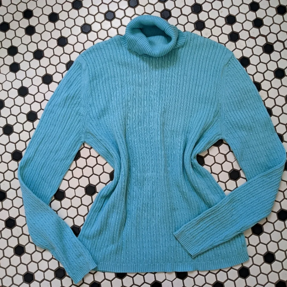 Gorgeous Vintage blue Cable Knit Turtleneck Sweater Med - Picture 2 of 5